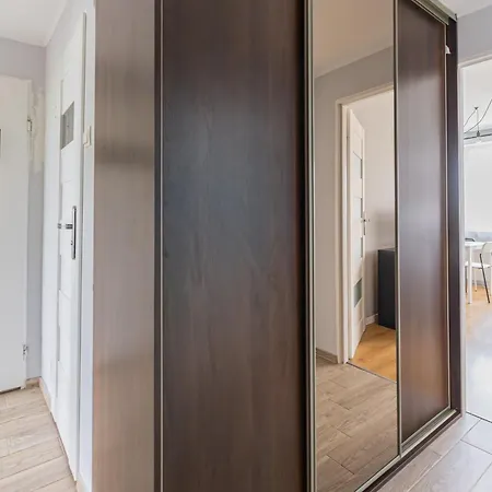 Apartment - Brzezno Budzetowy Komfort Blisko Plazy