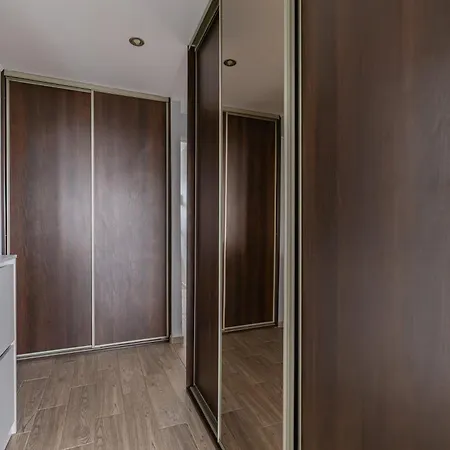 - Brzezno Budzetowy Komfort Blisko Plazy Apartment